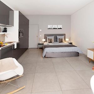 Estudio Deluxe con Cama Queen